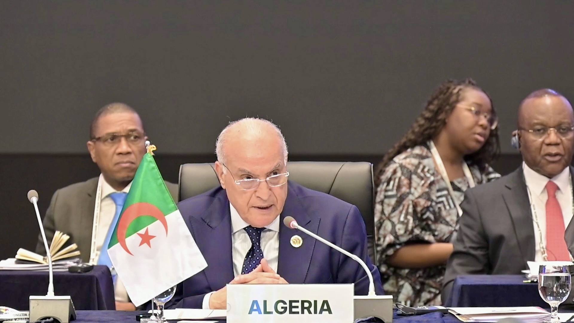 "تمكين إفريقيا تكنولوجيا ومشروع قاري بالجزائر".. أبرز ما قاله عطاف من سيول