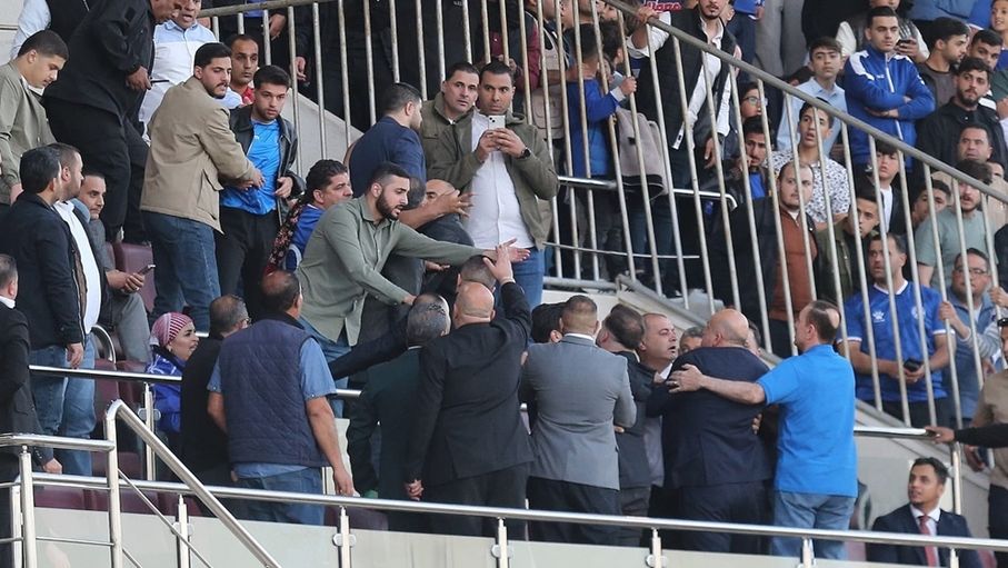 أزمة نهائي الكأس تضع "دائرة التحكيم" أمام انتقادات جديدة