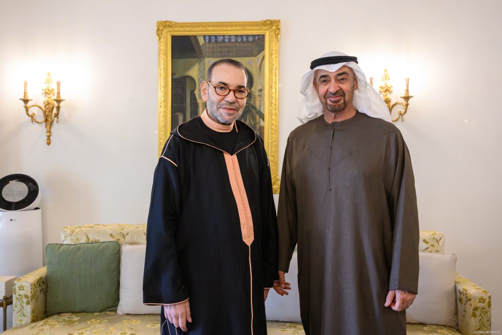 الملك محمد السادس والشيخ بن زايد يتباحثان حول التحديات الدولية وقضايا الشرق الأوسط