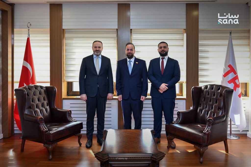 وزير الإعلام يزور مقر قناة TRT في العاصمة التركية أنقرة ويطّلع على آليات العمل الإعلامي فيها
