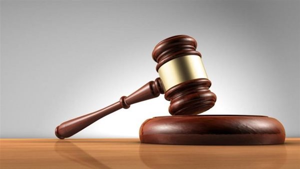 تجديد حبس عاطل بتهمة انتحال صفة جراح قلب شهير بالقاهرة