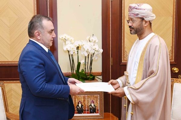 جلالة السُّلطان يتلقّى رسالةً خطيّةً من الرئيس الأذربيجاني