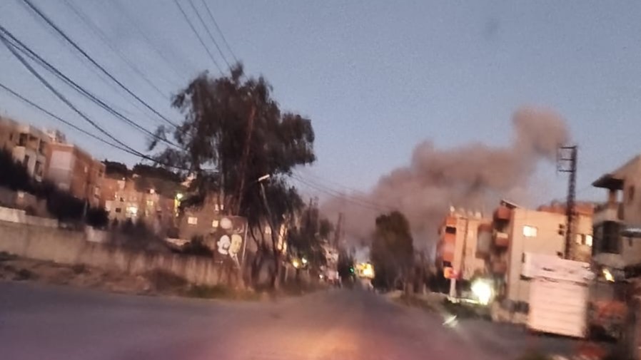 إصابة11 عاملاً سورياً جراء استهداف مسيّرة إسرائيلية جنوب لبنان