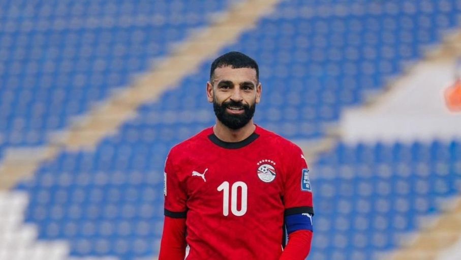بعد الاستغناء عن محرز.. الأهلي يتحرك لضم محمد صلاح