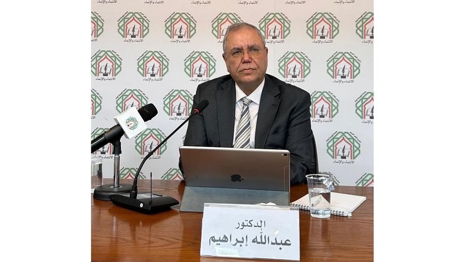 الدكتور عبدالله إبراهيم: الاستشراق هو المثال الأوضح للتداخل ب...