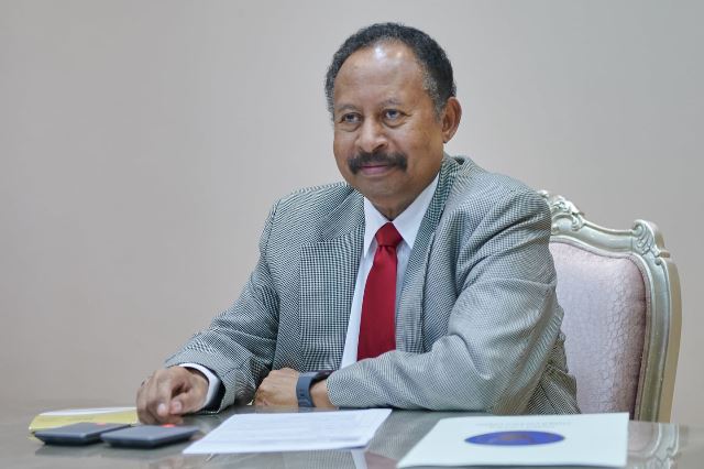 حمدوك يطرح رؤية ثلاثية المسارات لإنقاذ السودان من الانهيار