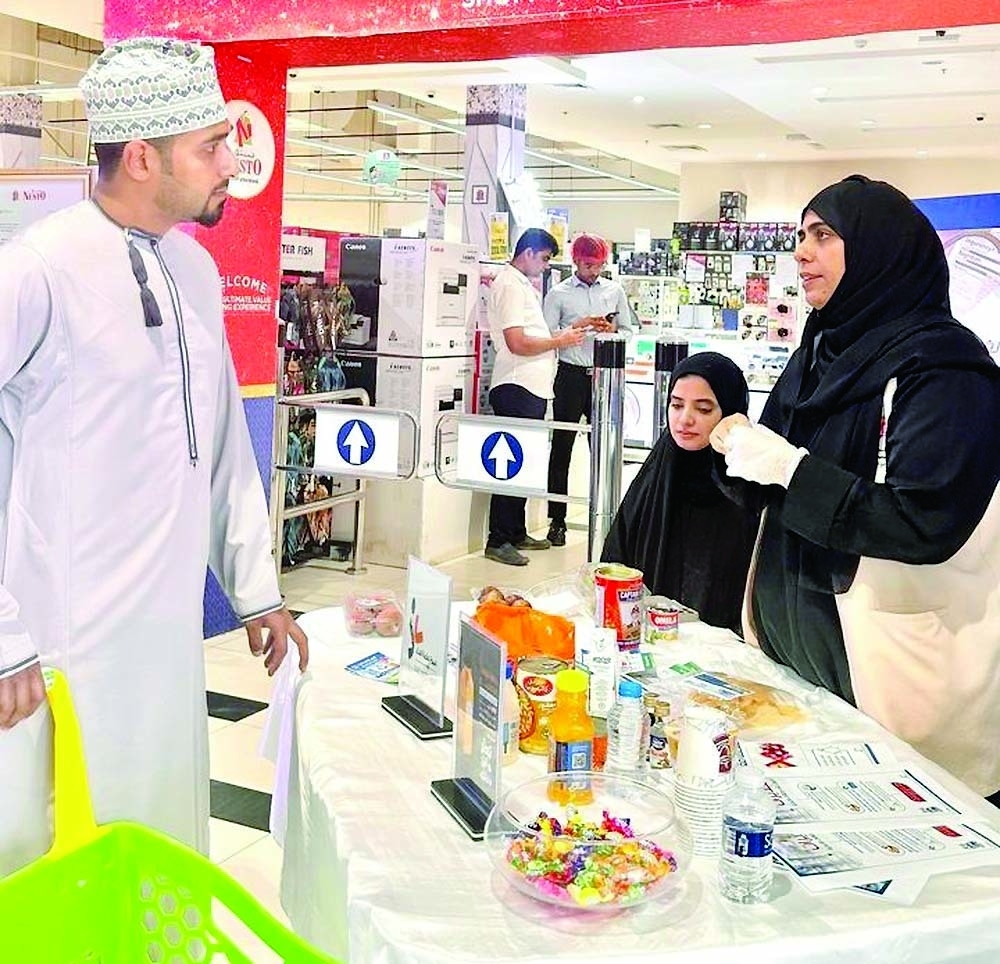 اعتماد 71 تصريحًا لمخازن شركات الاستيراد والتصدير بمحافظة جنوب الباطنة