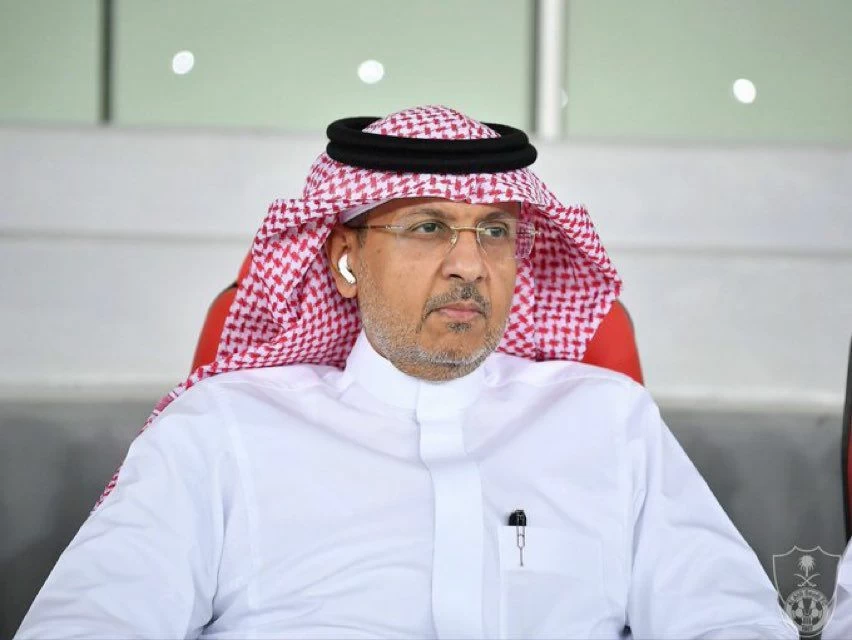 نيفيز حديث الساعة.. ومحامٍ يؤكد: قد يتم إيقافه مباريات عدة!