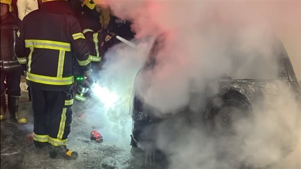 تفحم طالب داخل سيارته بعد اصطدام مروع بطريق السويس (صور)