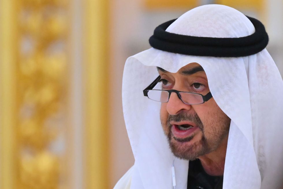 الرئيس الإماراتي يبحث جوانب التعاون والعمل المشترك مع نظيره الروسي هاتفيا