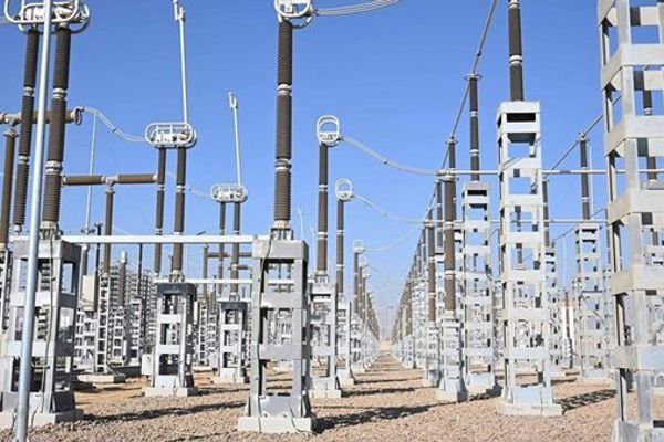 إطلاق إشارة بدء تشغيل مشروع ربط آبار طارق بشبكة الكهرباء