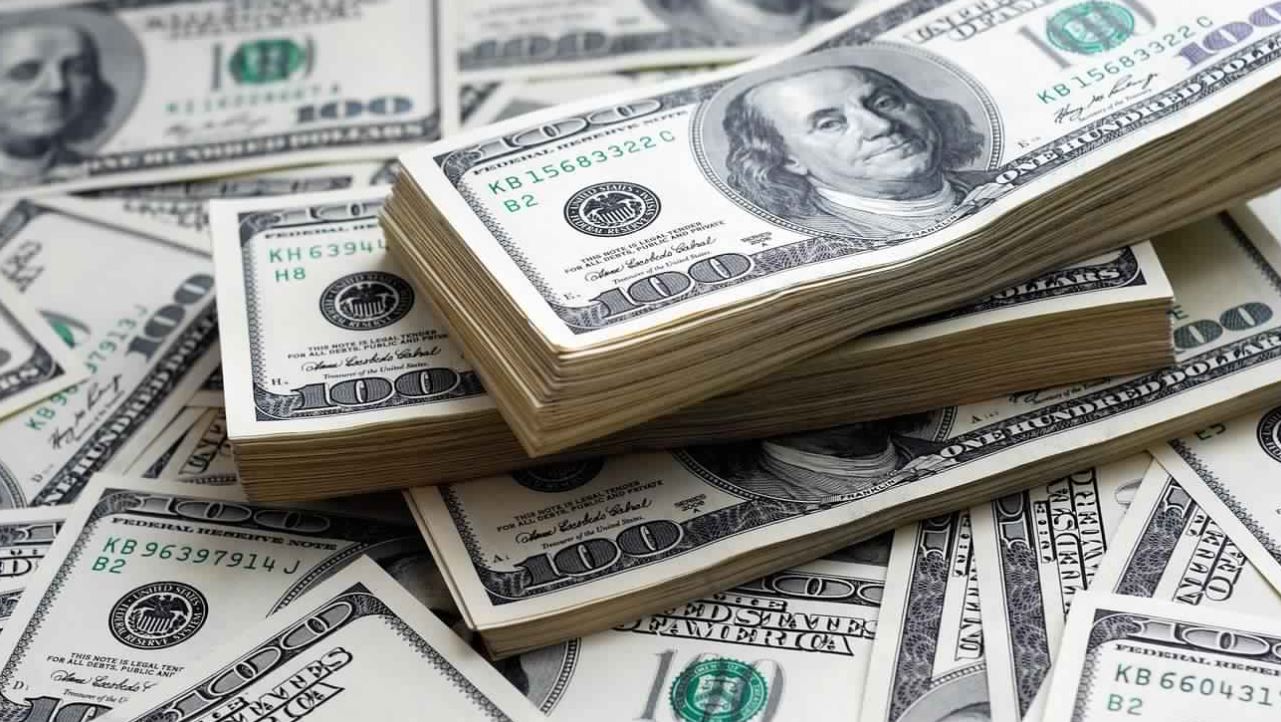 الثلاثاء 2 يونيو 2026.. ارتفاع طفيف للدولار أمام الجنيه فى بداية تعاملات اليوم