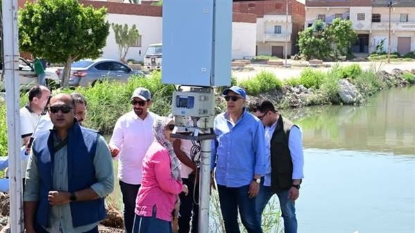 وزير الري يراجع تطهير الترع بالإسماعيلية ويوجه بتطوير مآخذ محطات مياه الشرب