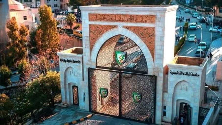 العجلوني يوجّه بمراعاة أوضاع الطلبة خارج المملكة وتعويض الفاقد التعليمي