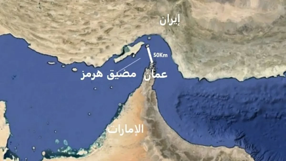 الحرس الإيراني يهاجم 3 حاويات.. حرب سفن في مضيق هرمز