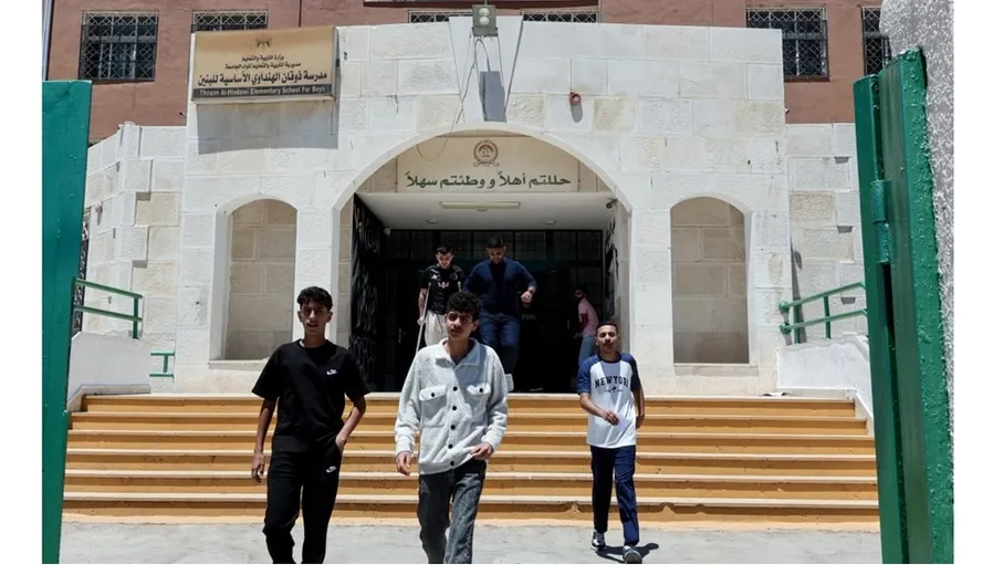 أجواء مريحة في أول أيام "التوجيهي" لسهولة أسئلة التربية الإسلامية