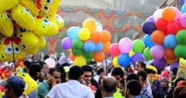 بين زحام العيد وراحة الآخرين.. 5 فئات لا تعرف الإجازة وتبقى فى الشارع لخدمتك