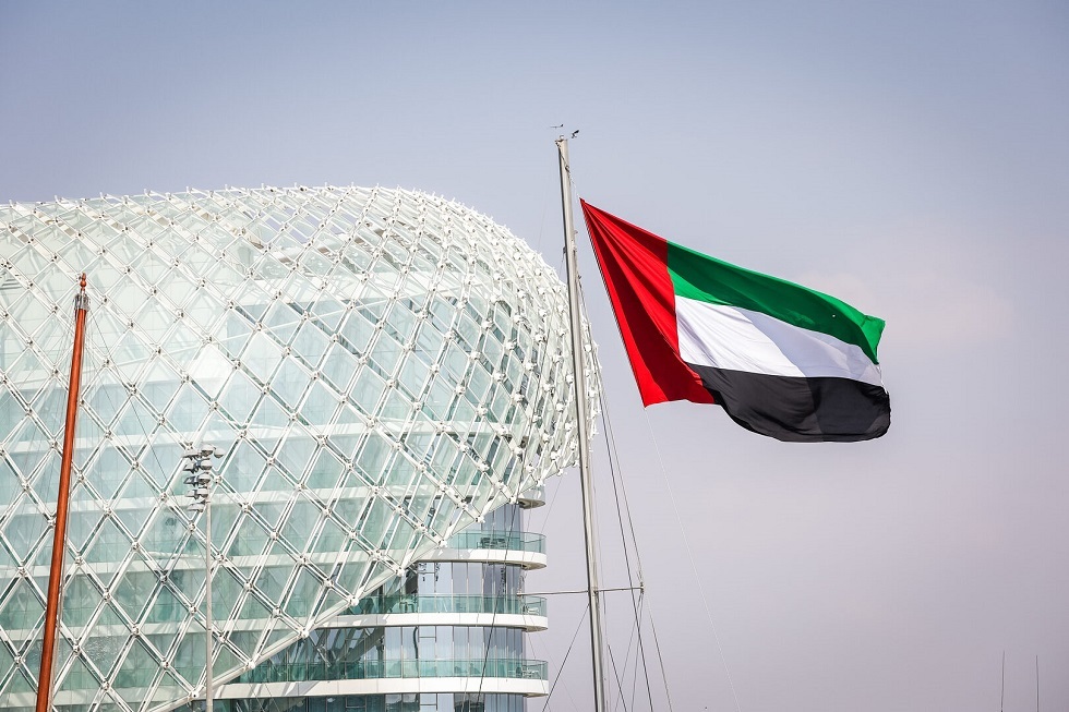 الإمارات تدين الاستهداف الإيراني وتتوعد بردٍ مشروع على التصعيد