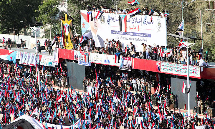 ردود فعل متباينة في اليمن إثر هجوم شيخ قبلي على الدور السعودي