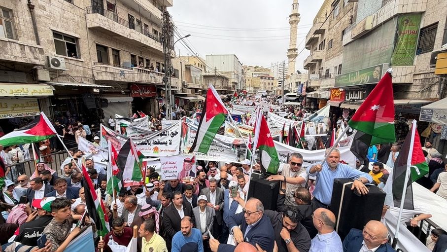 مسيرة "ذكرى النكبة" في عمان تؤكد دعمها وتأييدها لمواقف الملك تجاه فلسطين