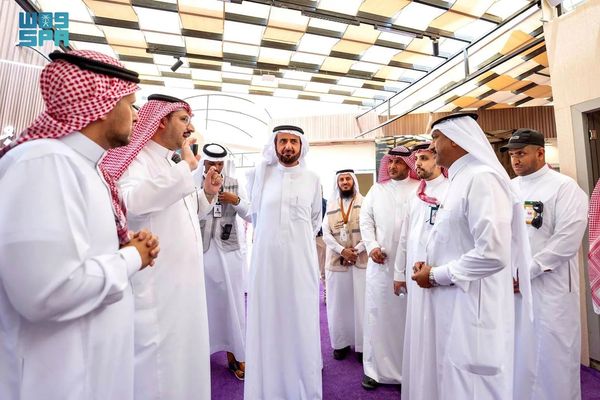 الوزير الربيعة يتفقد جاهزية المخيمات في منى استعدادًا لموسم حج 1447هـ