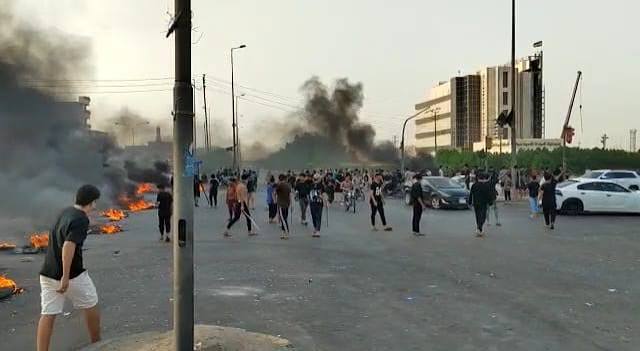 هل المطالبة بالحقوق مخالفة يحاسب عليها القانون؟
