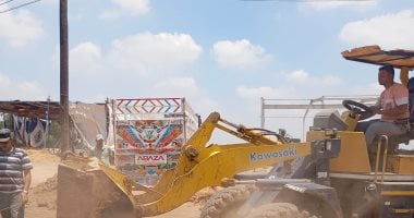إزالة 8 حالات تعدٍ على الأراضى الزراعية وأملاك الدولة بالبحيرة