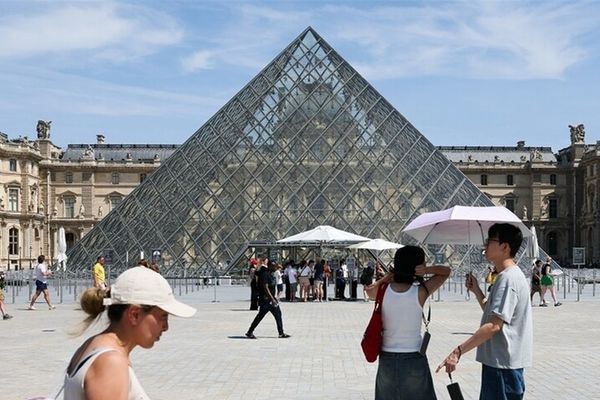 تسجل 109 حالات وفاة في باريس خلال 24 ساعة بسبب موجة الحر