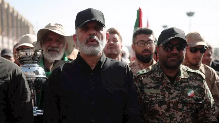 إقامة صلاة الجنازة على خامنئي بحضور كبار المسؤولين