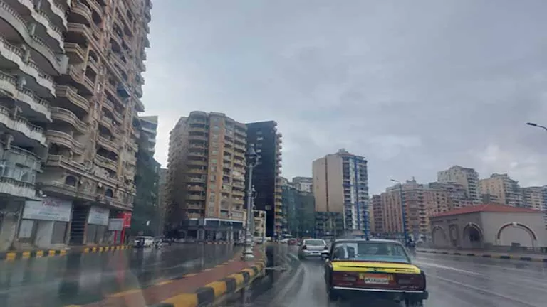 تكاثر السحب وفرص سقوط أمطار.. بيان عاجل من الأرصاد بشأن آخر تطورات الط