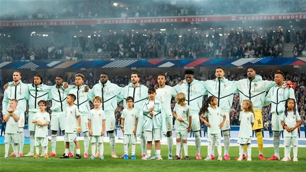 منتخب فرنسا يتقدم على أيرلندا الشمالية 0/1 في الشوط الأول وديا