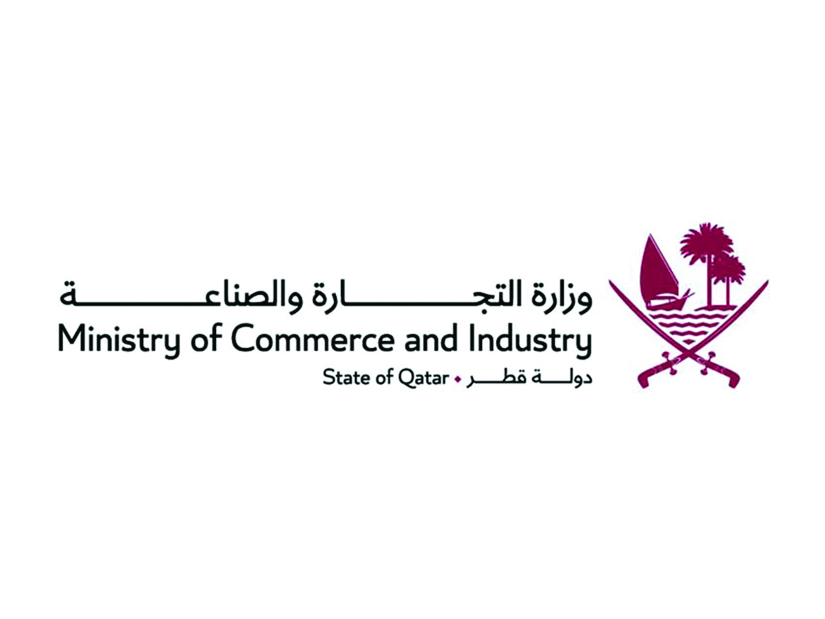 ‫ «التجارة» تحدد اشتراطات تخزين إطارات السيارات