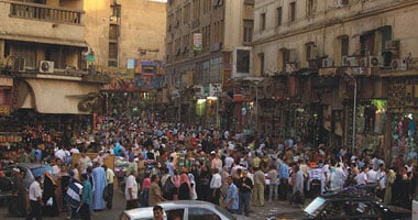 بعد ميدان التحرير ومجرى العيون قصة العتبة الخضراء.. من سوق عشوائى لمركز تجارى حضرى بتمويل وإشراف التنمية المحلية.. الميدان يخلع رداء العشوائية ويدخل عصر الأسواق الذكية.. ومثلث إعادة الوجه قلب المحروسة