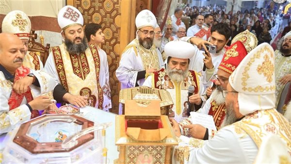 الأنبا بضابا يدشن كنيسة العذراء في ايبارشية نجع حمادي