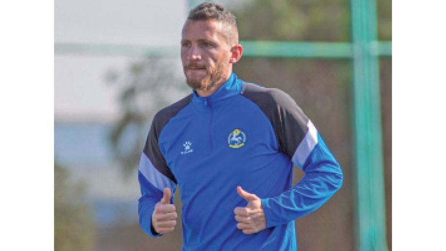 غانم: دقيقتان كانتا كافيتين لتجديد عقدي مع السلط