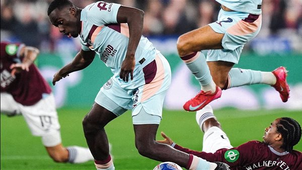 كأس الاتحاد الإنجليزي، وست هام يتقدم على برينتفورد 2-1 في الشوط الأول (صور)