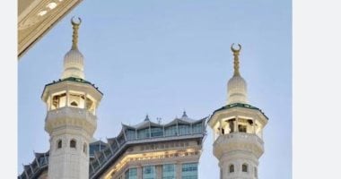 حراس البيت العتيق.. مآذن المسجد الحرام وسر الأهلة الذهبية التى تعلوها.. تعكس تطورا تاريخيًا.. رحلة بدأت في عهد الخليفة أبي جعفر المنصور.. كل مئذنة مقسمة لخمسة أقسام.. و13 تحفة معمارية تجسد طرازًا إسلا