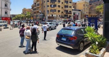 طلاب الثانوية العامة بالأقصر يتوافدون على لجان الامتحانات