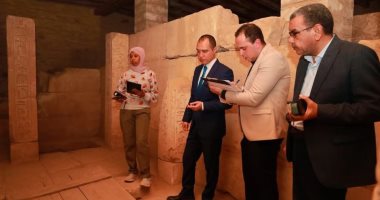 النيابة الإدارية تكشف تفاصيل سرقة لوحة أثرية بمقبرة خنتي كا بسقارة.. تحرك لجنة فنية وأمنية لمعاينة الموقع.. متابعة كافة تقارير الجهات الفنية المختصة بالواقعة.. والهيئة تشدد على تكثيف إجراءات حماية وتو