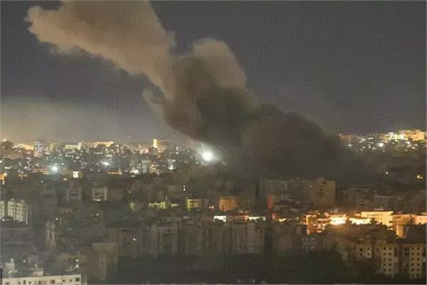 الصحة اللبنانية: 5 شهداء في غارة إسرائيلية على بلدة شقرا بقضاء بنت جبيل