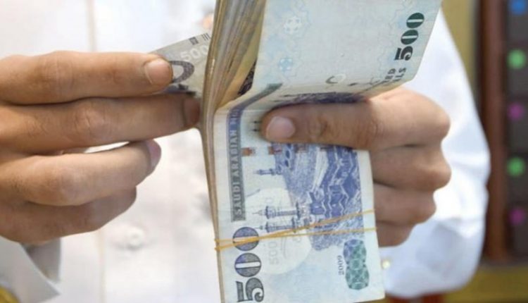 تفاصيل الرواتب والمكافآت لـ5 من كبار التنفيذيين بشركات الاتصالات السعودية