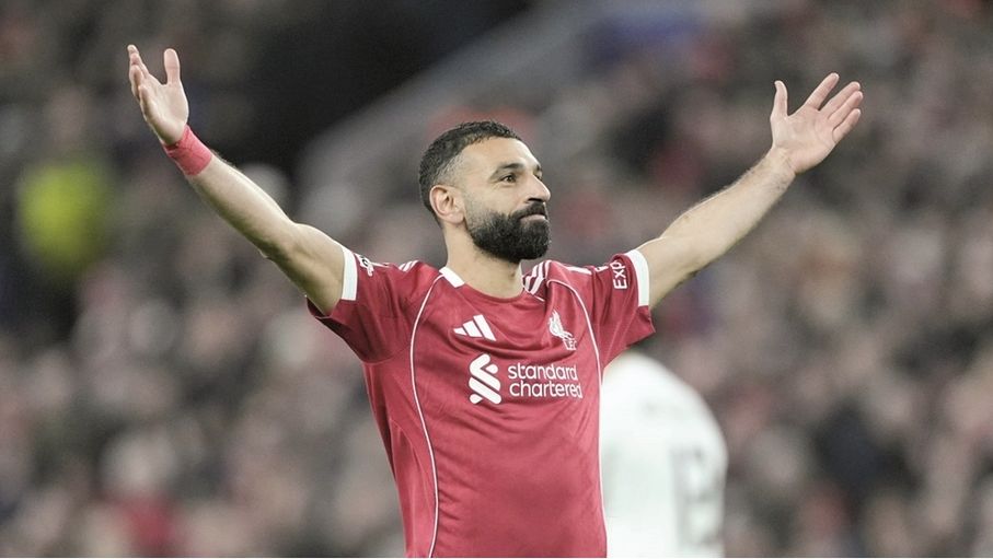 بعد إصابته.. هل يشارك صلاح أمام مانشستر يونايتد؟