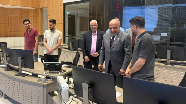 وزير الكهرباء يراجع البدائل المختلفة لتأمين الشبكة خلال العيد