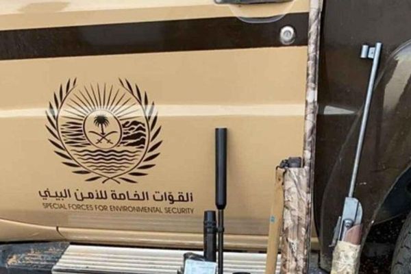 ضبط 4 مخالفين لنظام البيئة لاستغلالهم الرواسب في مكة