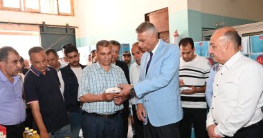 محافظ جنوب سيناء يتفقد مجمع السلع الغذائية والمخبز الآلى بطور سيناء