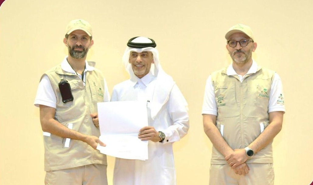 ‫ وزارة الصحة السعودية تكرّم الوحدة الطبية ببعثة الحج القطرية تقديرًا لكفاءة تجهيزاتها