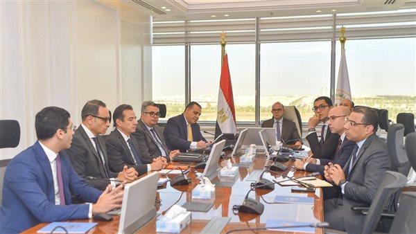 "الاستثمار": تكثيف جهود مكاتب التمثيل التجاري لفتح أسواق تصديرية مستدامة للمنتجات المصرية