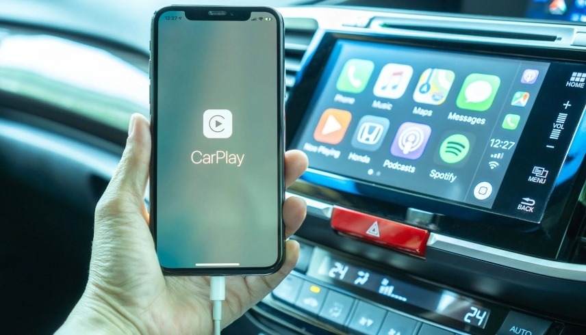 اكتشاف مثير.. ميزة مخفية داخل آيفون ترفع أداء Apple CarPlay