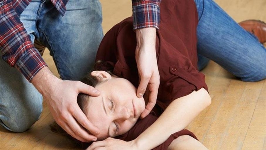 تعرف على أسباب الإغماء المفاجئ