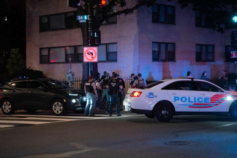 مقتل وإصابة 3 أشخاص في إطلاق نار بمجمع سكني بجامعة أمريكية